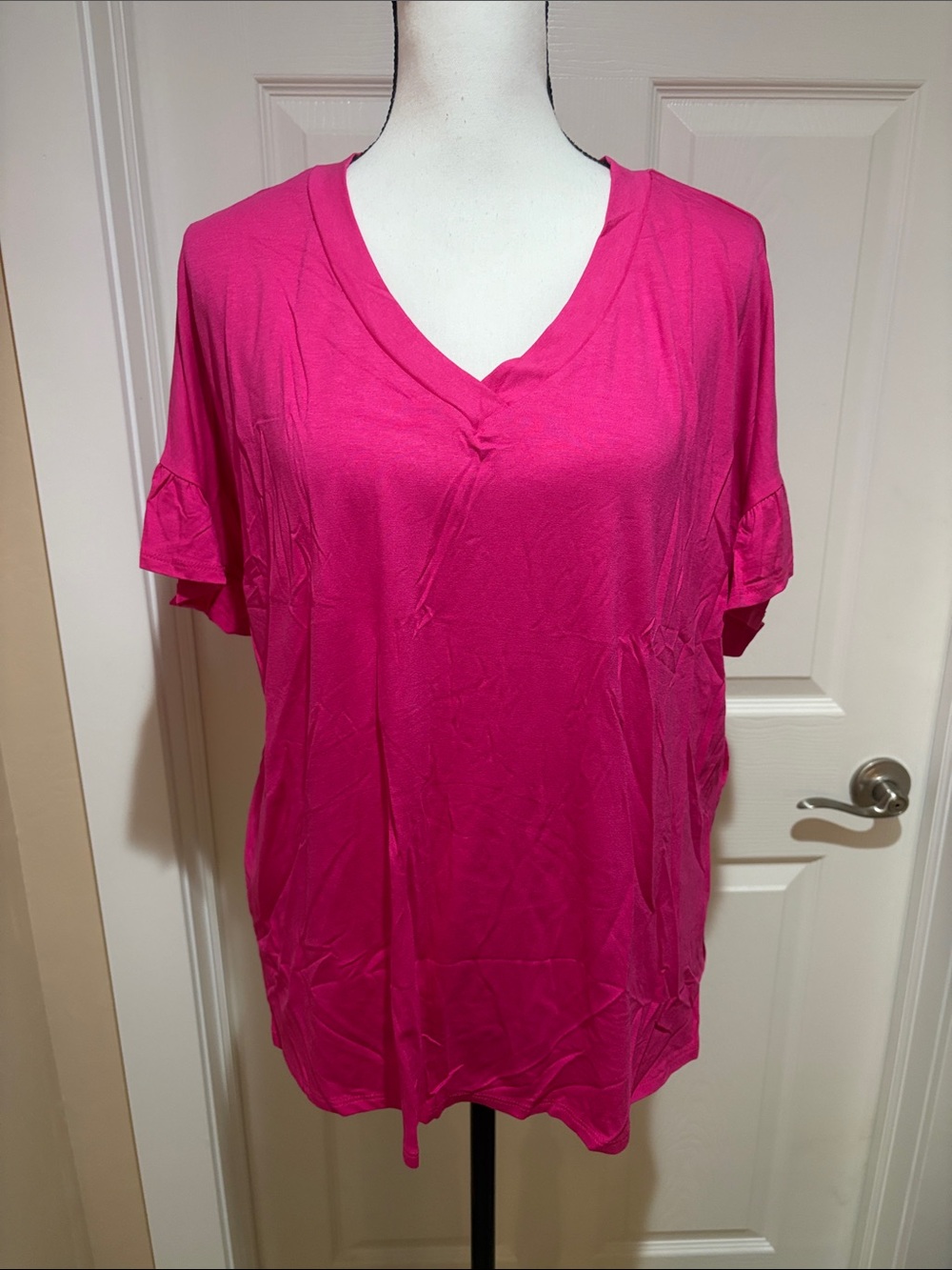Women’s Pink V-Neck Short Sleeve Top